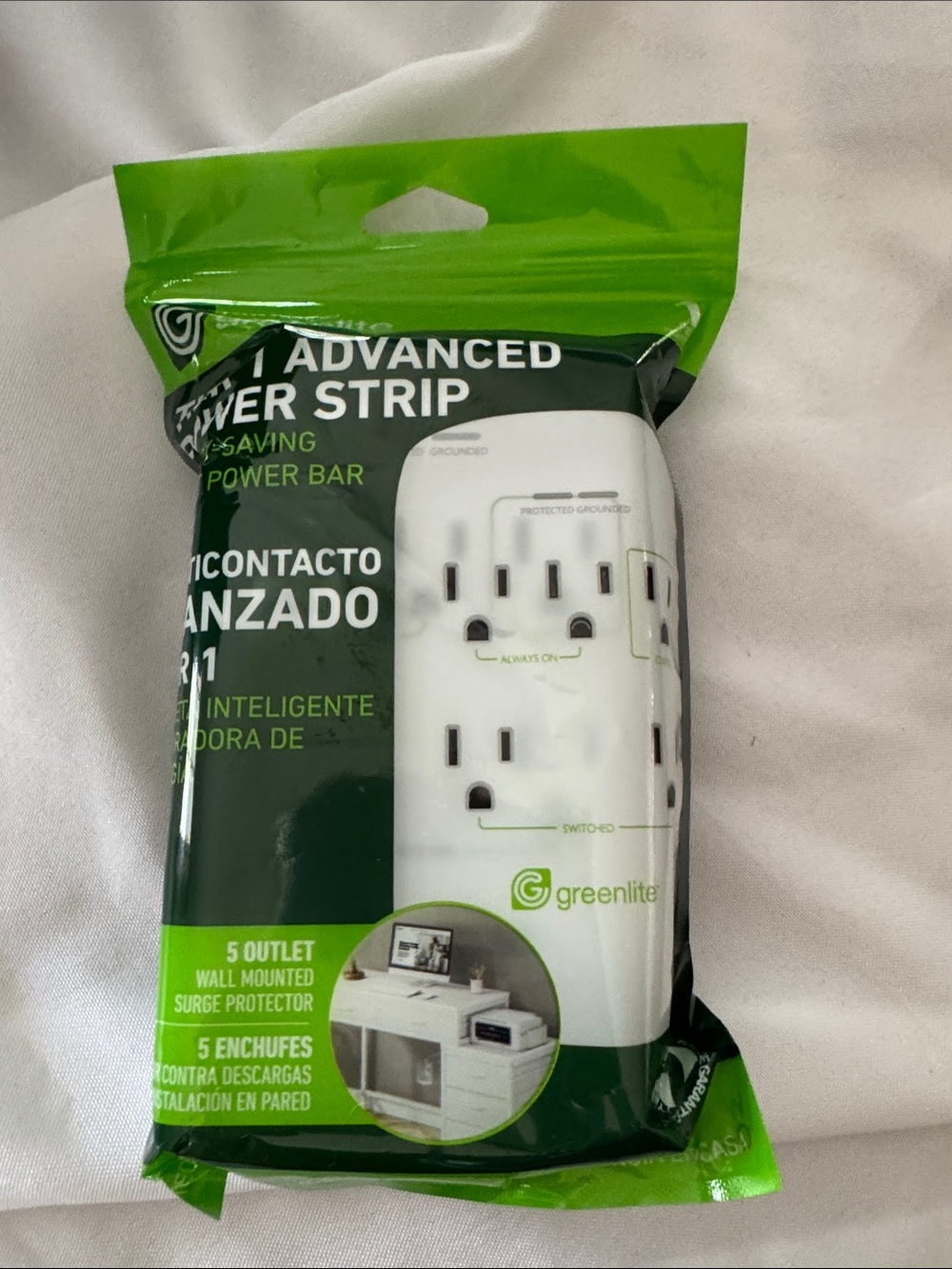 White Advanced 5-Outlet Wall Surge Protector Power Strip